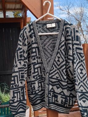 -VINTAGE- Patterned Cardigan Gray And Black Size L Ash Creek Trading